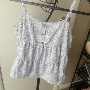 Floral flowy tank top with buttons